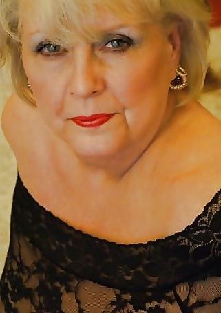 17P Granny Mature beautiful faces