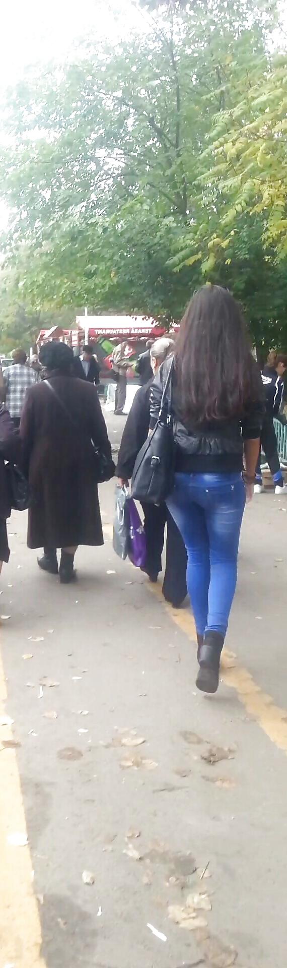 5P Sexy ass schoolgirl romanian