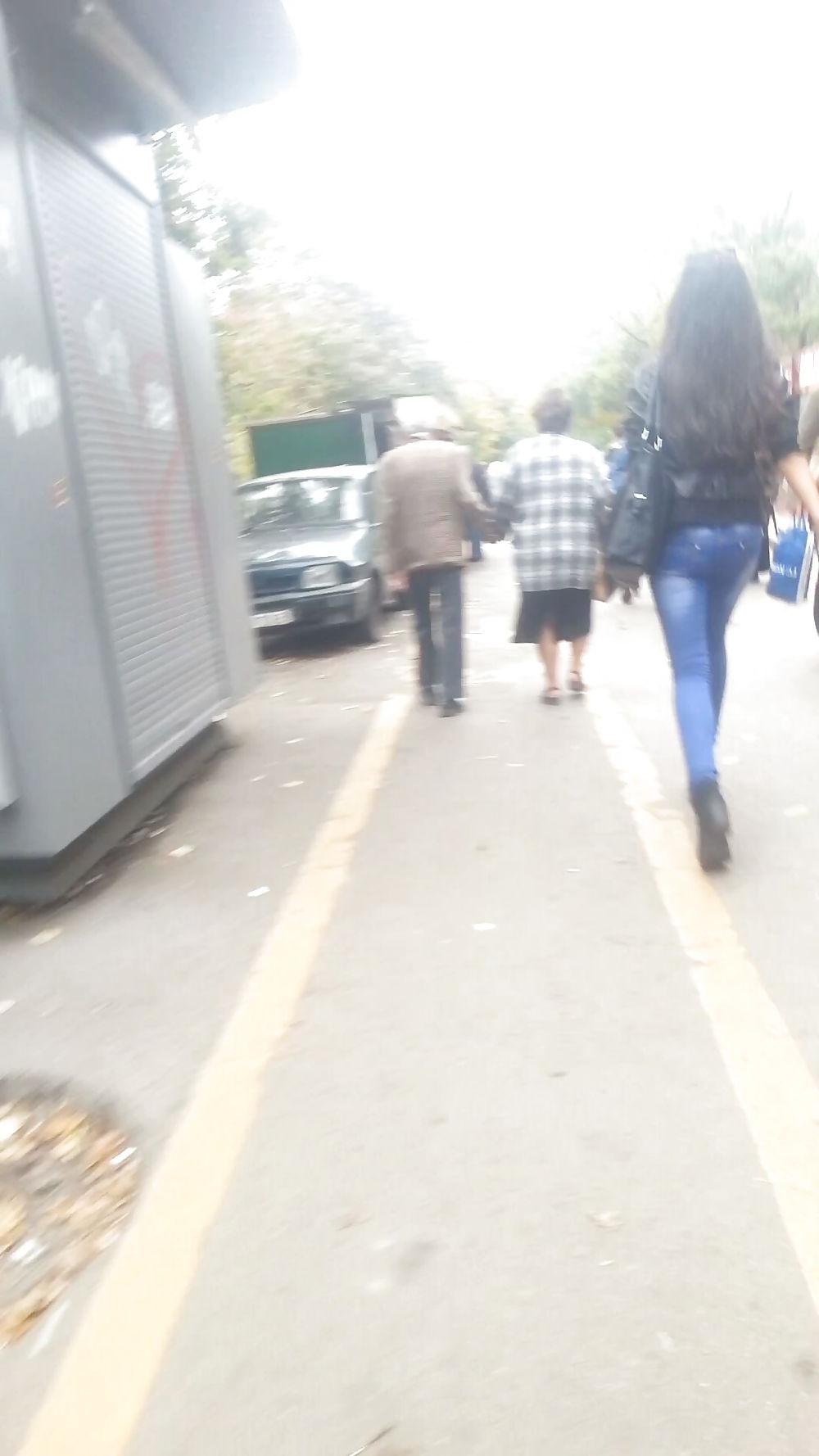 5P Sexy ass schoolgirl romanian
