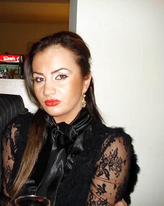 24P Romanian MILF Carmen