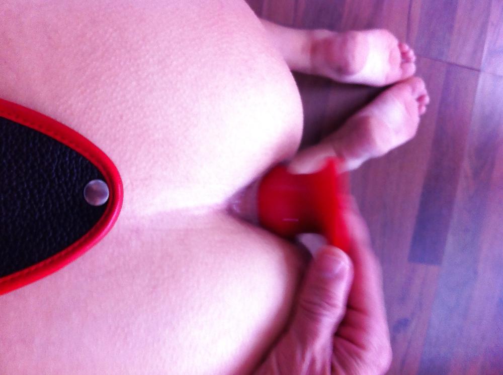 23P TOPBICHE red anal buttplug and leather pant.