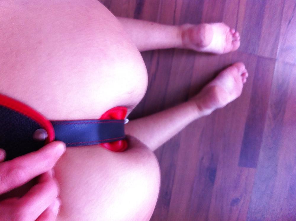 23P TOPBICHE red anal buttplug and leather pant.