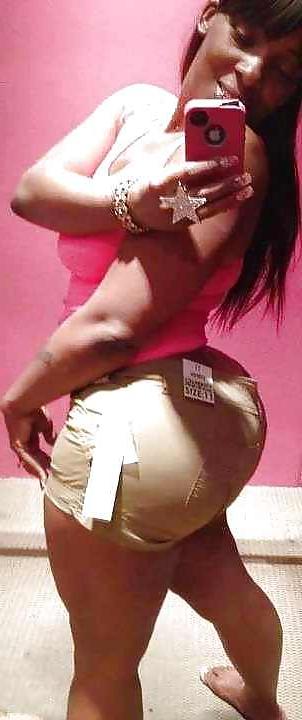 25P Big booty monster thickness