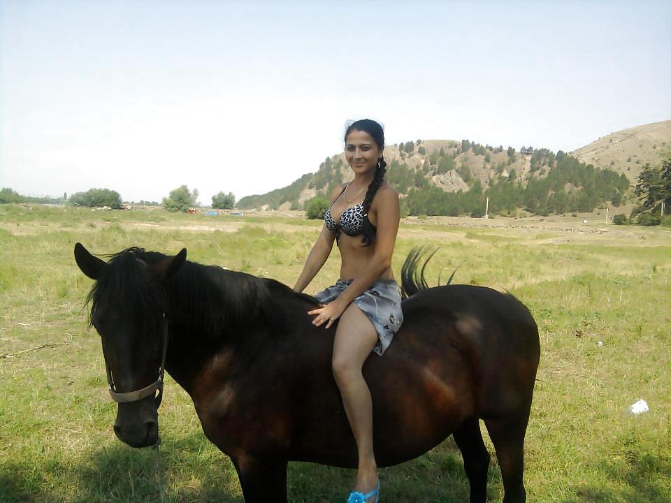 21P Romanian girl: Monica