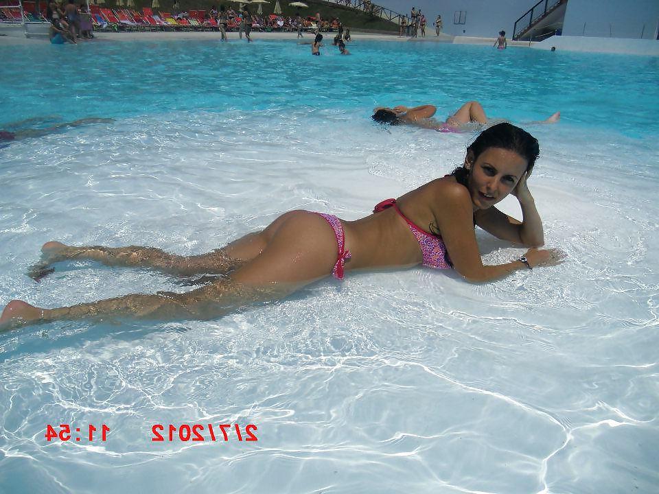 15P Romanian girl: stefania