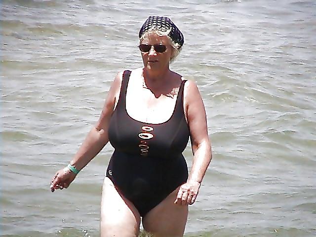 24P Dominant Grannies Standing Over POV
