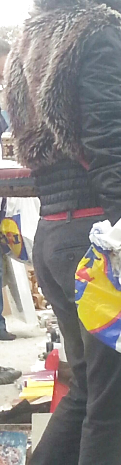 24P Street mature ass romanian