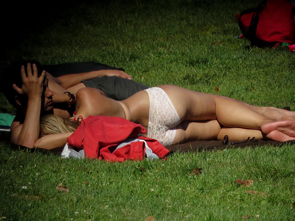 16P Candid voyeur