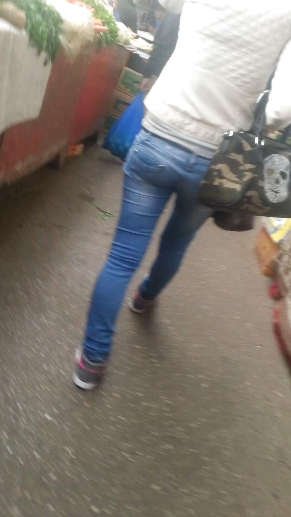 12P Sexy ass schoolgirl romanian