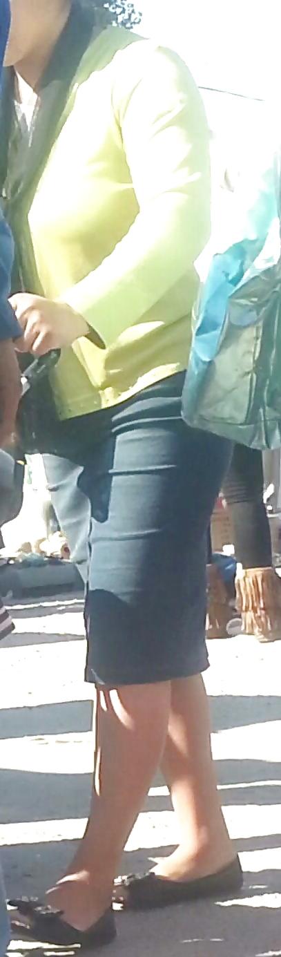 5P Feet mature romanian