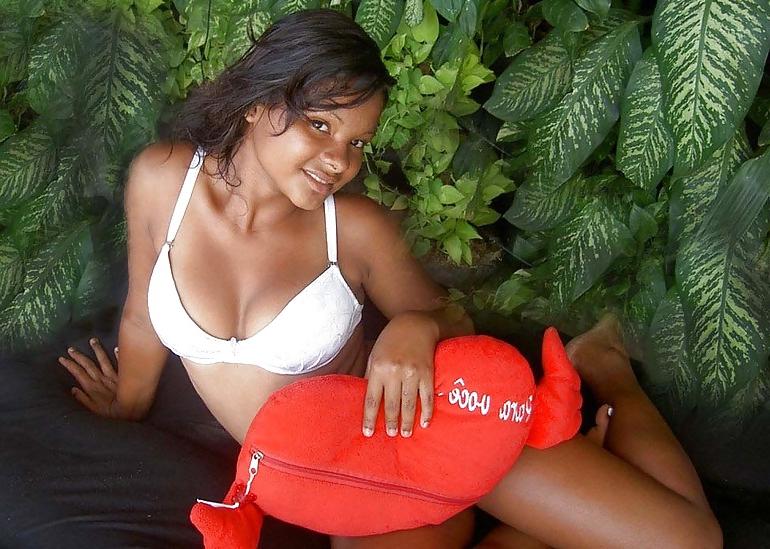 15P Some Images of  AMATEUR Black teen chicks