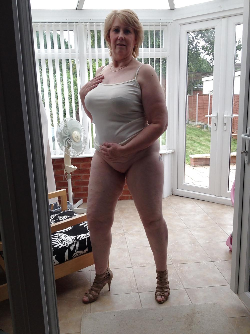 14P Karen sexy mature granny