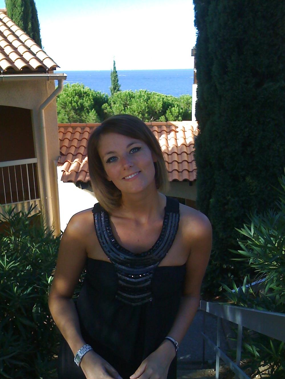 15P Beautiful lady on vacations