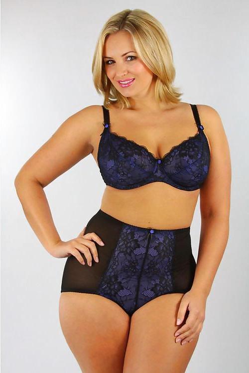 25P Big Girls In Lingerie 2