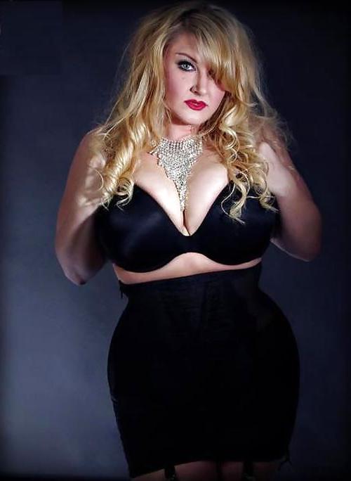 25P Big Girls In Lingerie 2