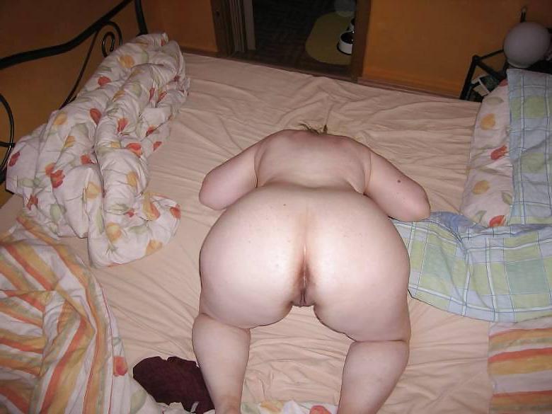 20P Chubby Amateurs Hanne and Jo