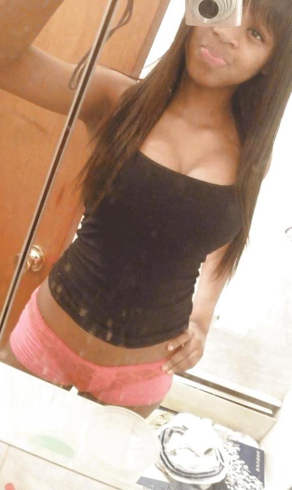 25P Mocospace girls III (Non Nude)