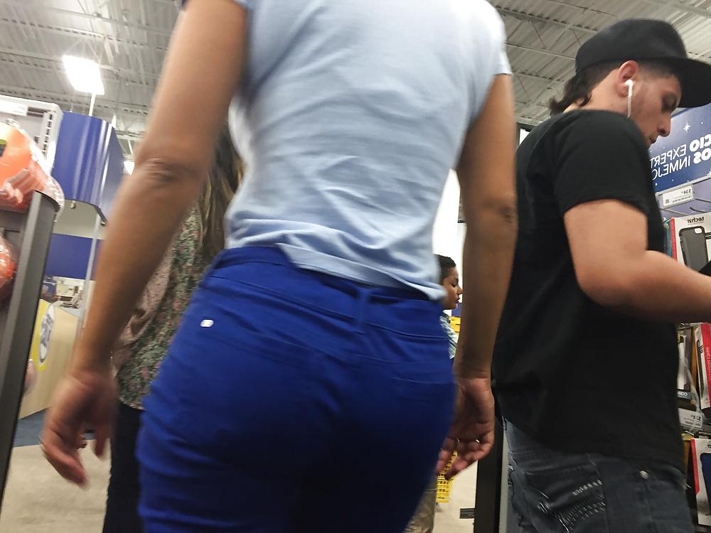 25P Voyeur Butts