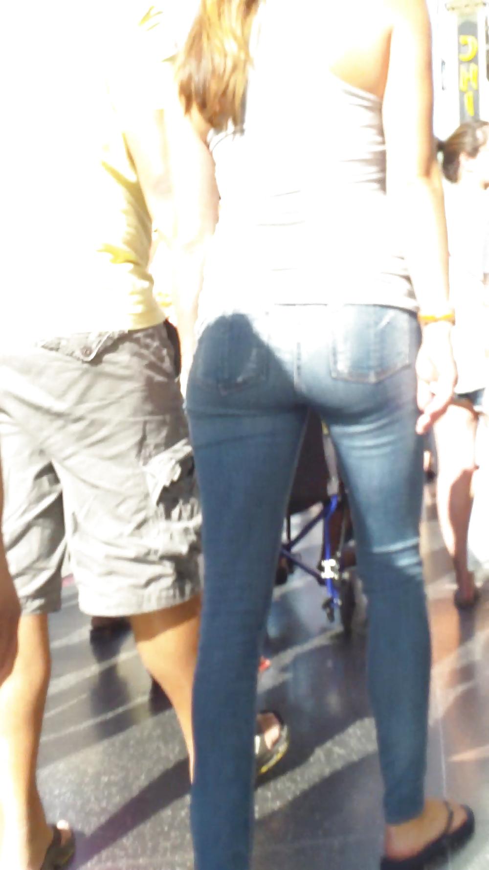 25P MILF smooth ass & butt in jeans 