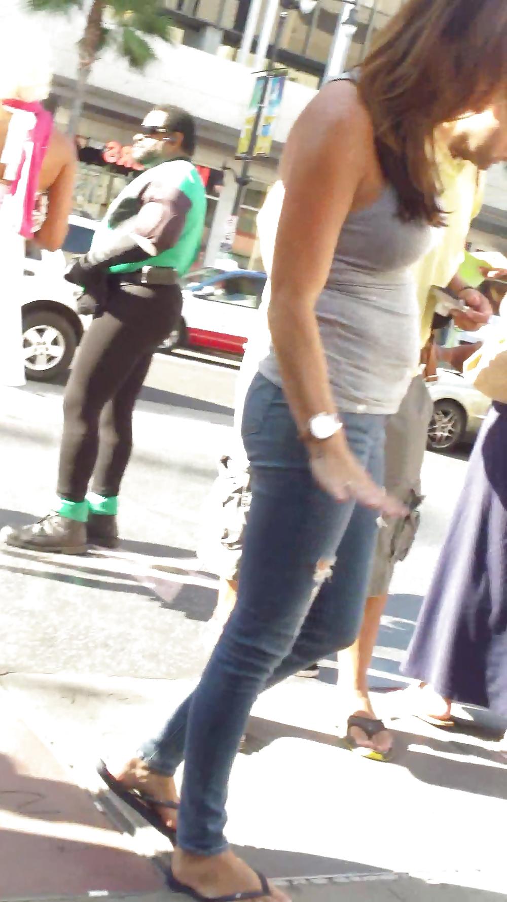 25P MILF smooth ass & butt in jeans 