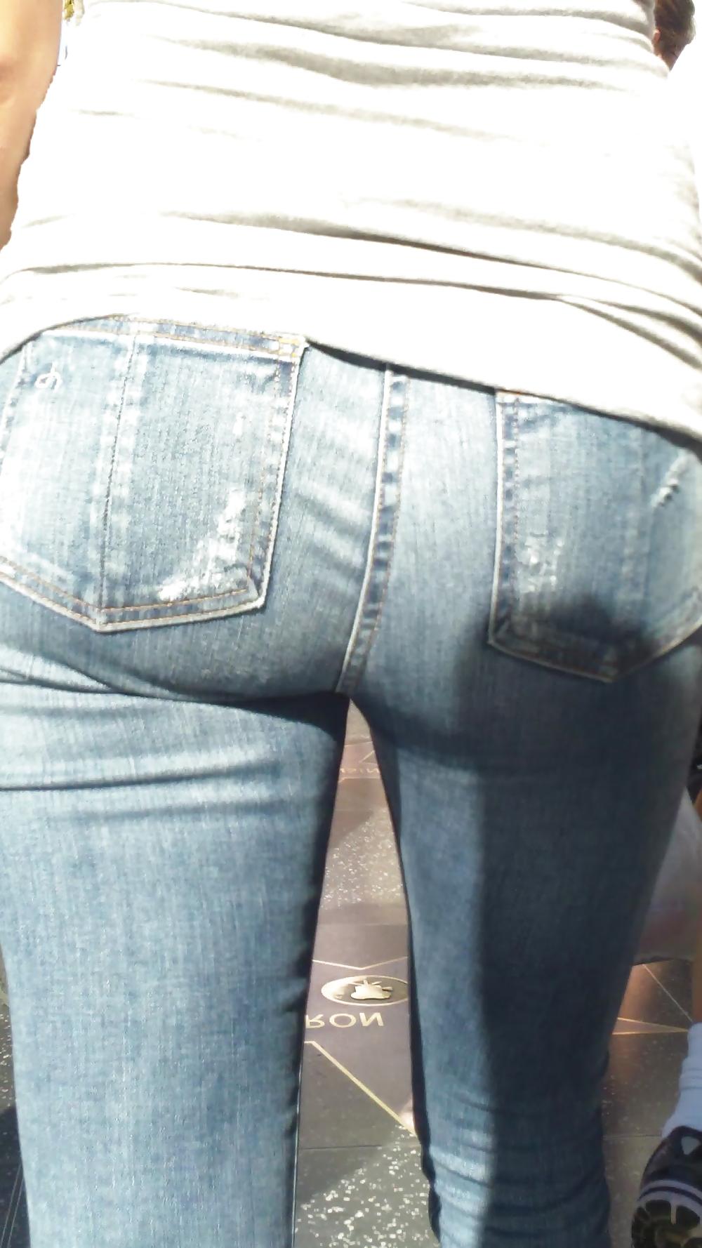 25P MILF smooth ass & butt in jeans 