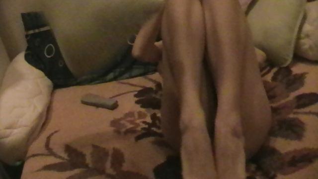 20P Sexy romanian amateur posing