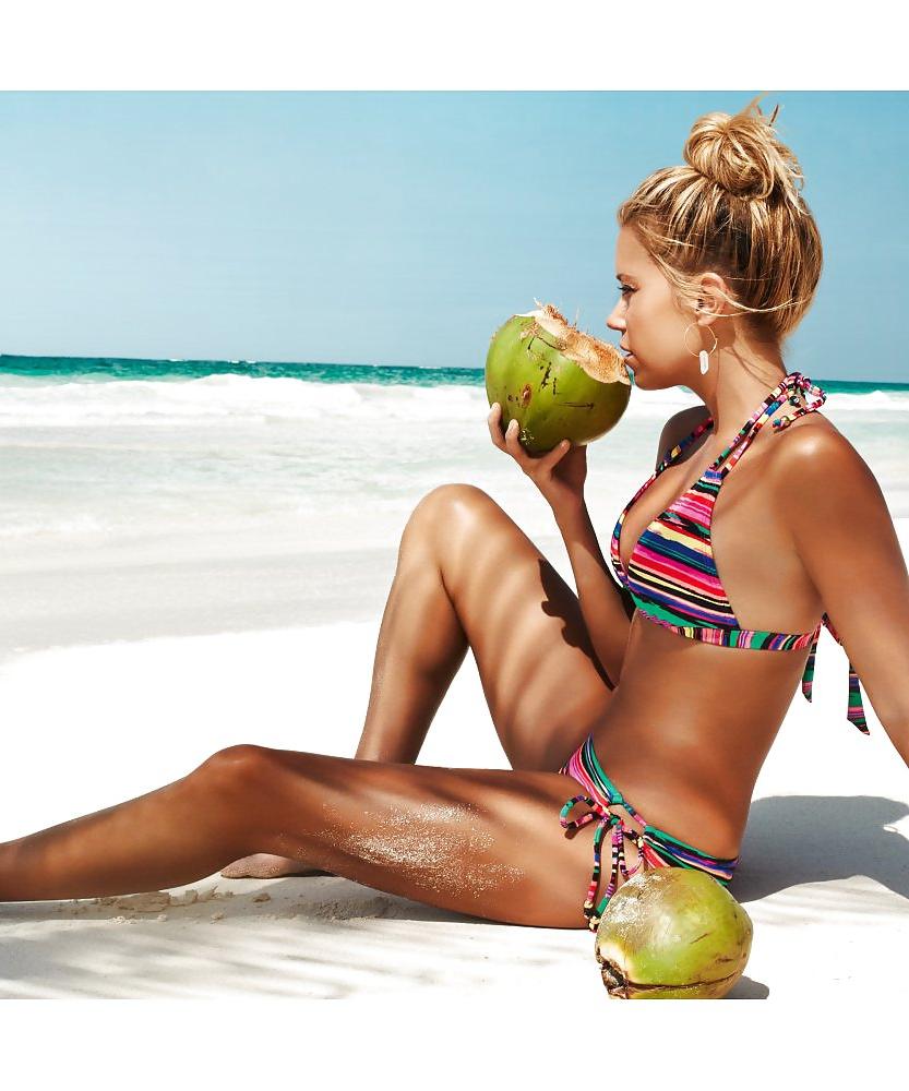 14P Sylvie van der Vaart - hunkemoeller swimwear fashion 2013