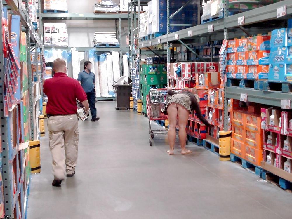 24P Upskirt 3