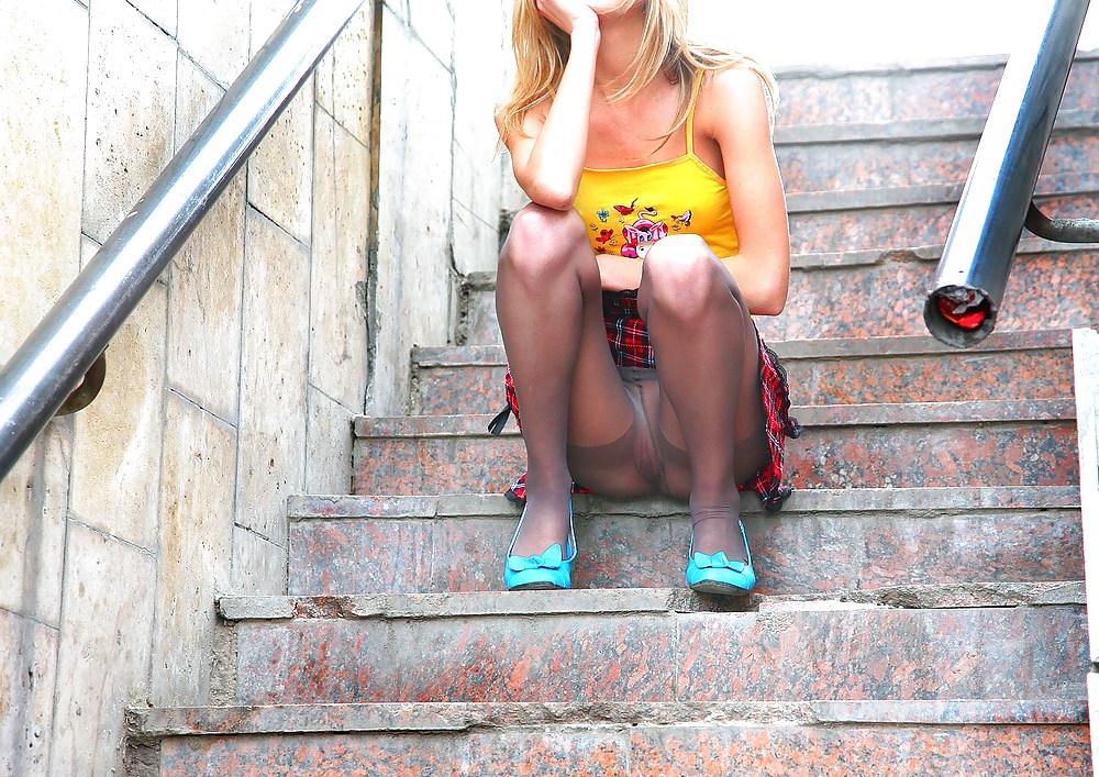 24P Upskirt 3