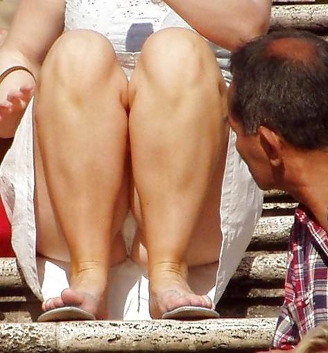 24P Upskirt 3