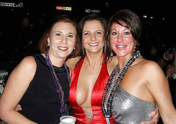 20P More hot white girls for black cock