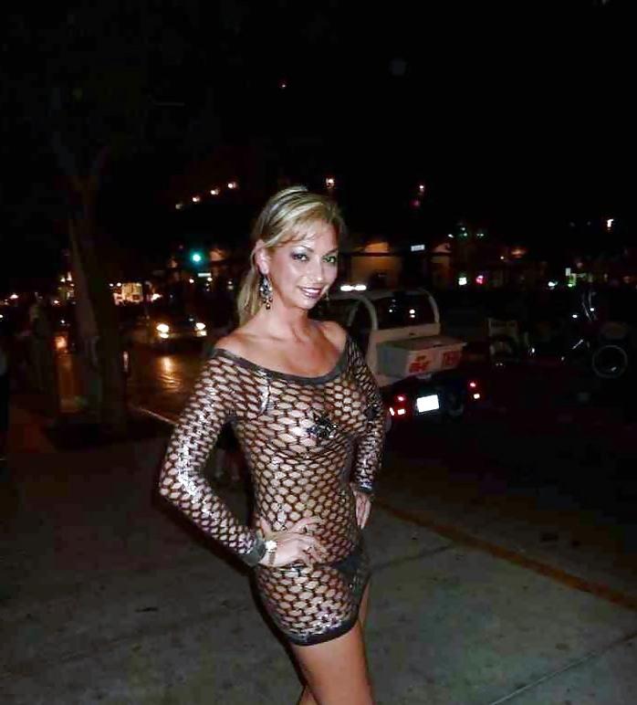 25P Les salopes non nude