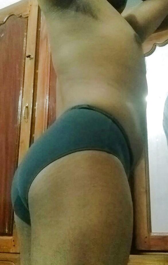 15P Showing off my bubble butt