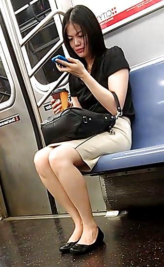 8P New Subway Girls Asian Girl Deja-Vu