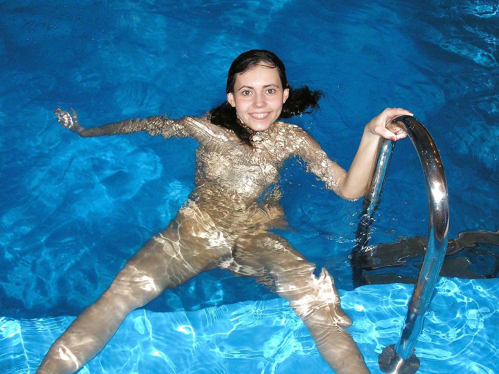 25P Romanian teen