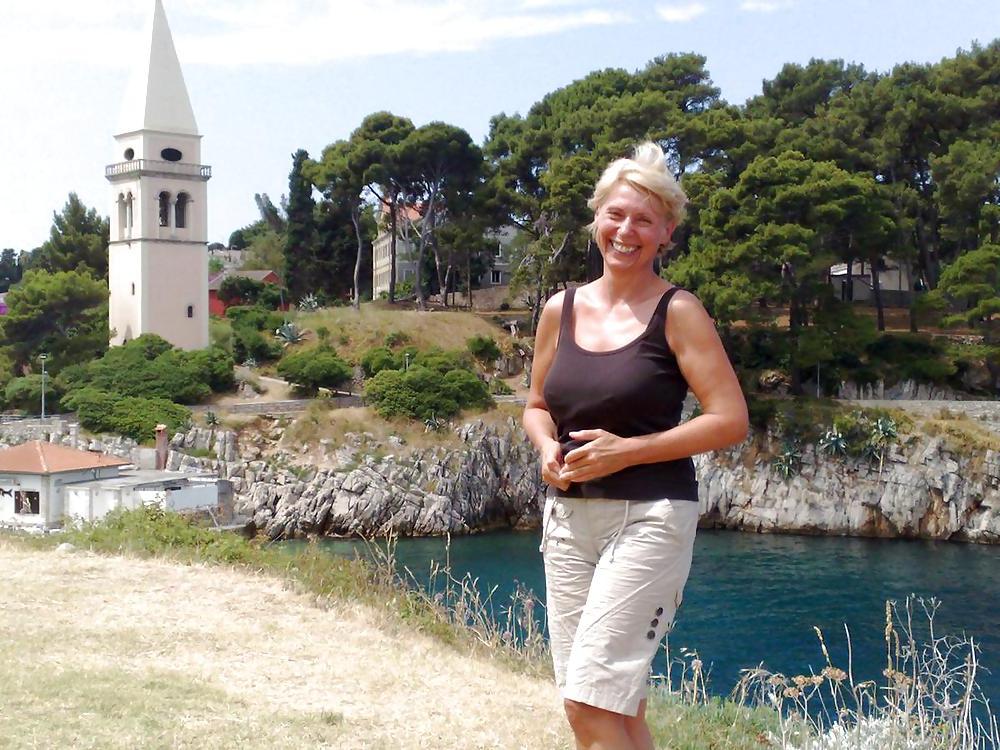 22P Marlene on vacation