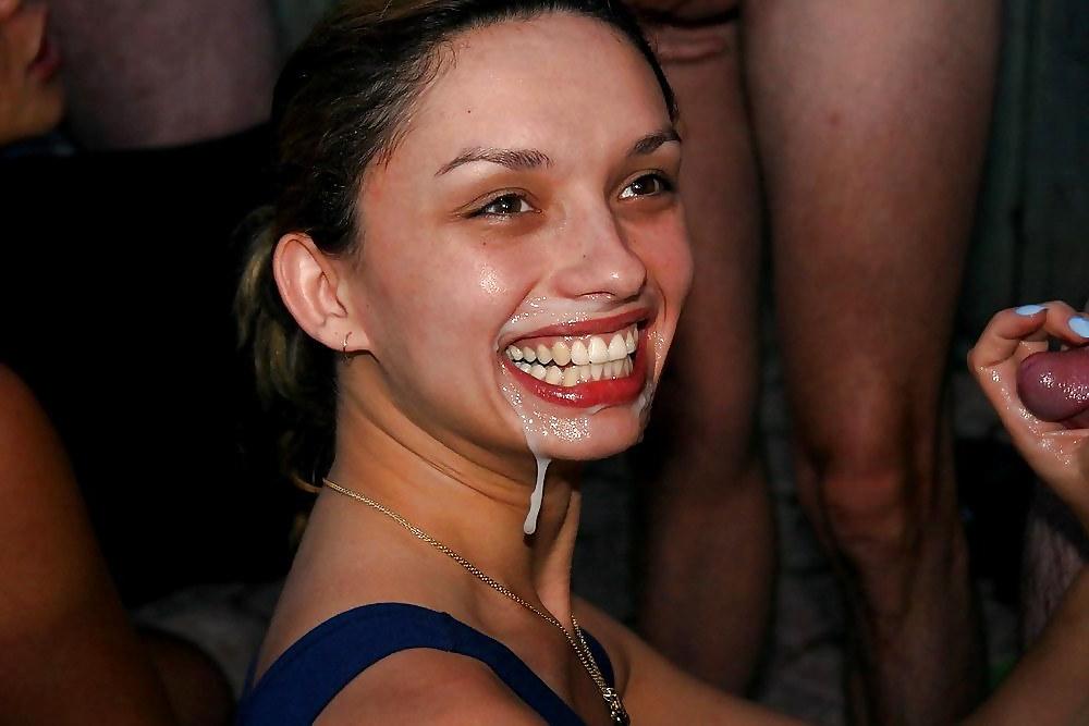 25P Smiling group facials 23