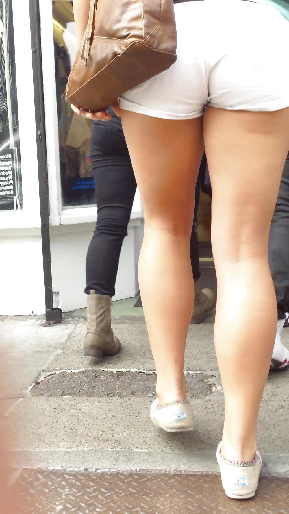 24P Teen ass & butt in nice white shorts
