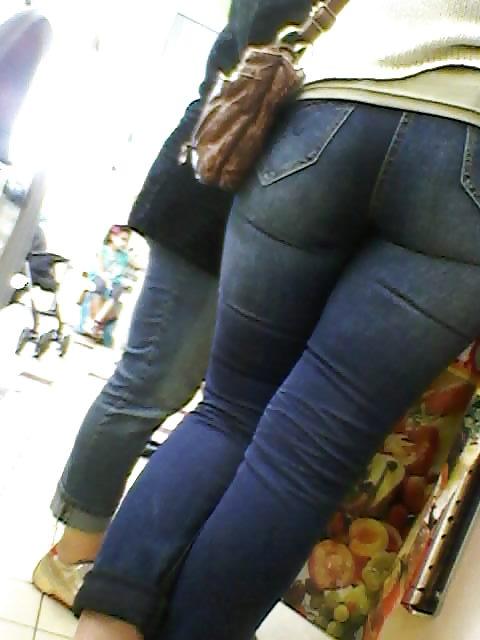 8P Voyeur  
