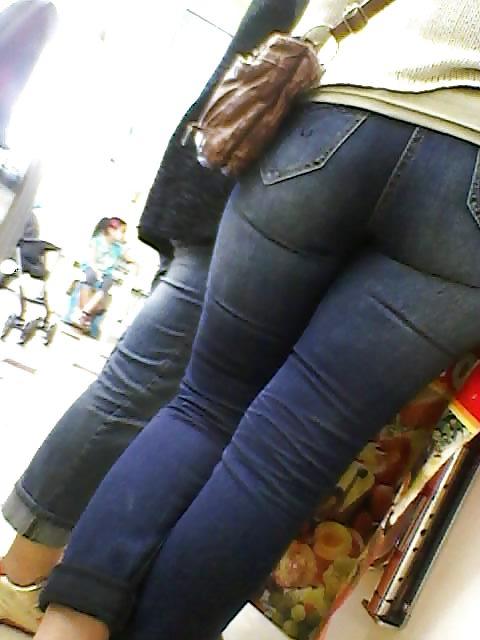 8P Voyeur  