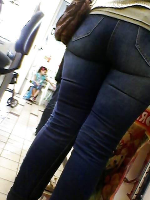 8P Voyeur  