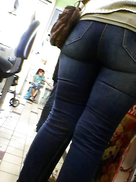 8P Voyeur  