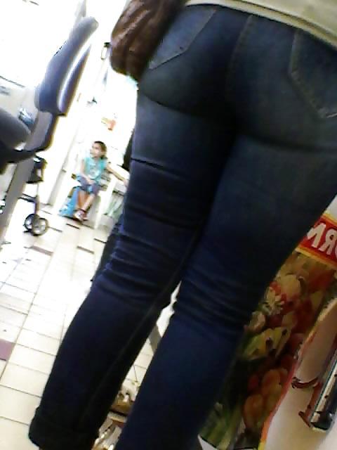 8P Voyeur  