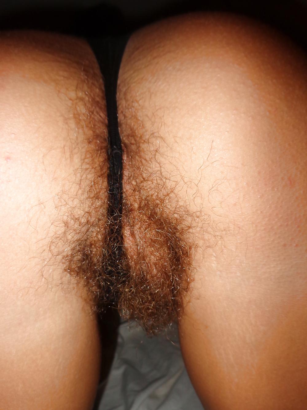 9P Greek hairy girl plays