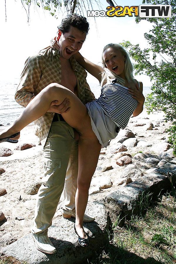 16P Turning on real teens sex going on outdoor