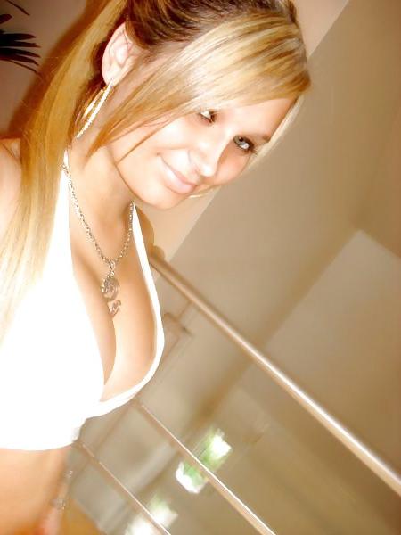 25P Hot chicks from the internet 