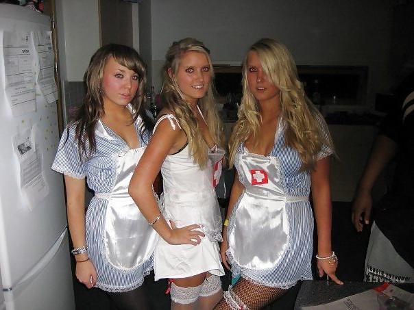 25P Hot chicks from the internet 
