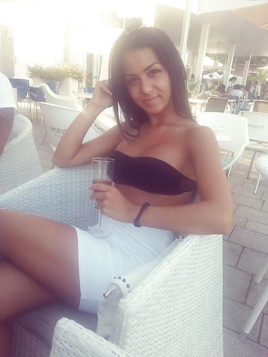 25P Romanian: Kayla 2
