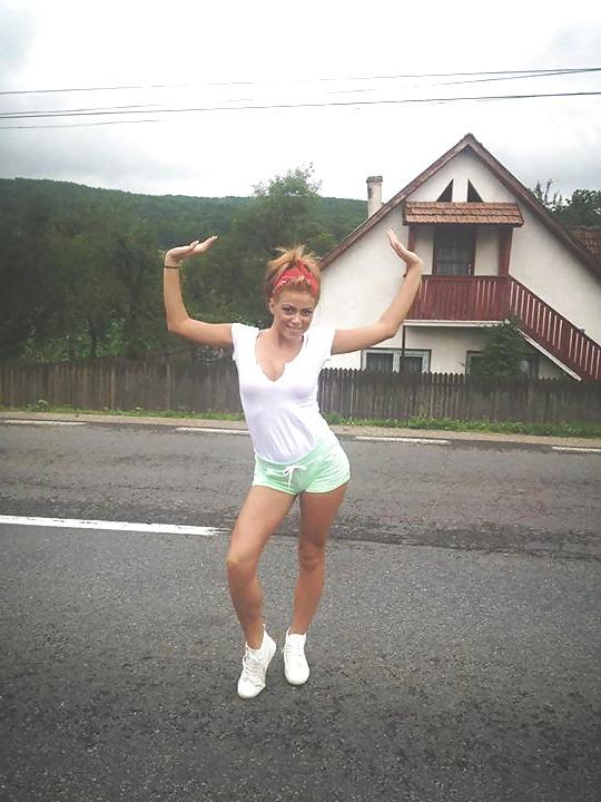 25P Romanian: Daniela