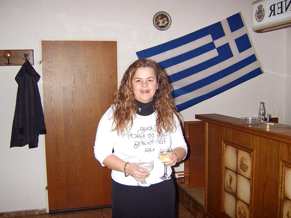 16P The Best of Exposed Greek Wife Elfi